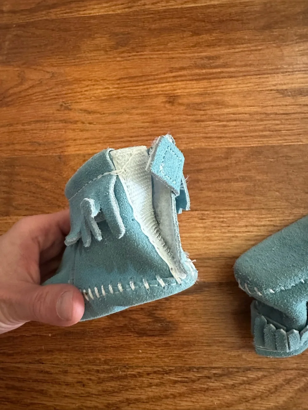 Minnetonka Riley Bootie Turquoise Infant Moccasins Suede Size 3